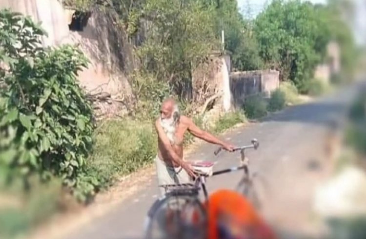 Man was bound to carry COVID positive wife's body on bicycle after villagers refused cremation
