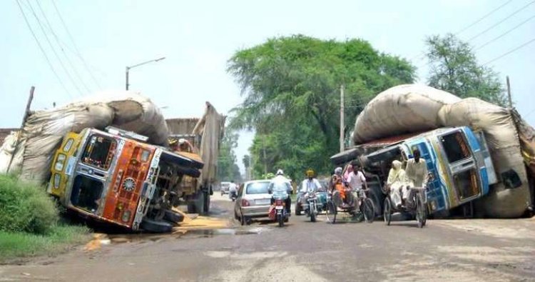 Assam Mizoram Dispute : Trucks vandalised in Lailapur despite agreeing to maintain peace.