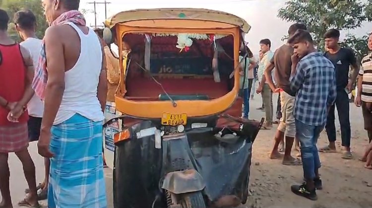 Horrific road accident at Ramnagar bypass leaves three auto passengers seriously injured