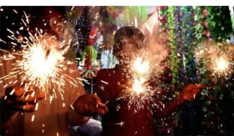 SC bans firecrackers across India ahead of Diwali