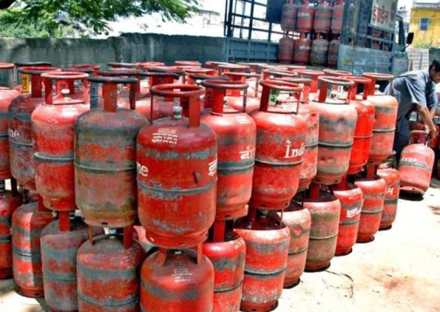 Commercial LPG cylinders now cheaper by Rs 72 in Guwahati